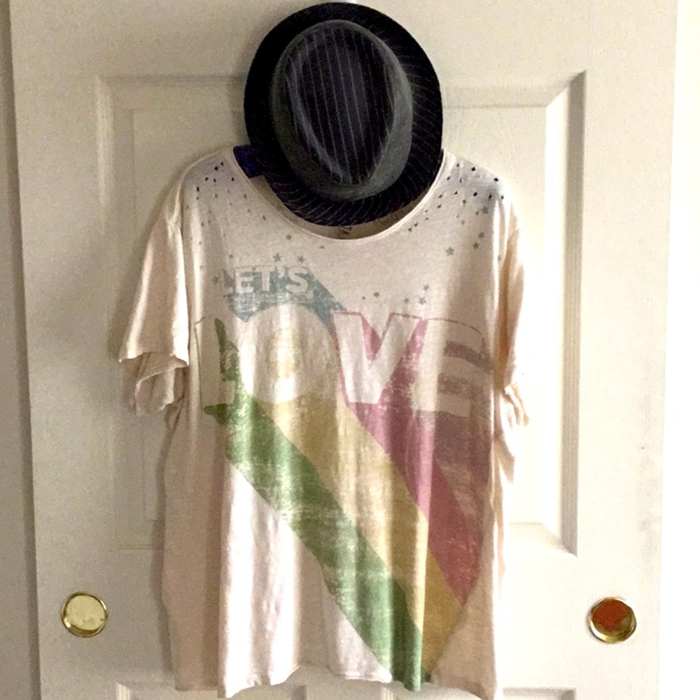 Magnolia Pearl Love t shirt
